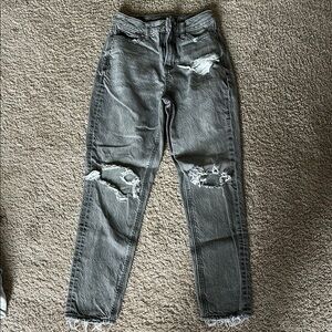 American Eagle Distressed Jeans Size 000 short.